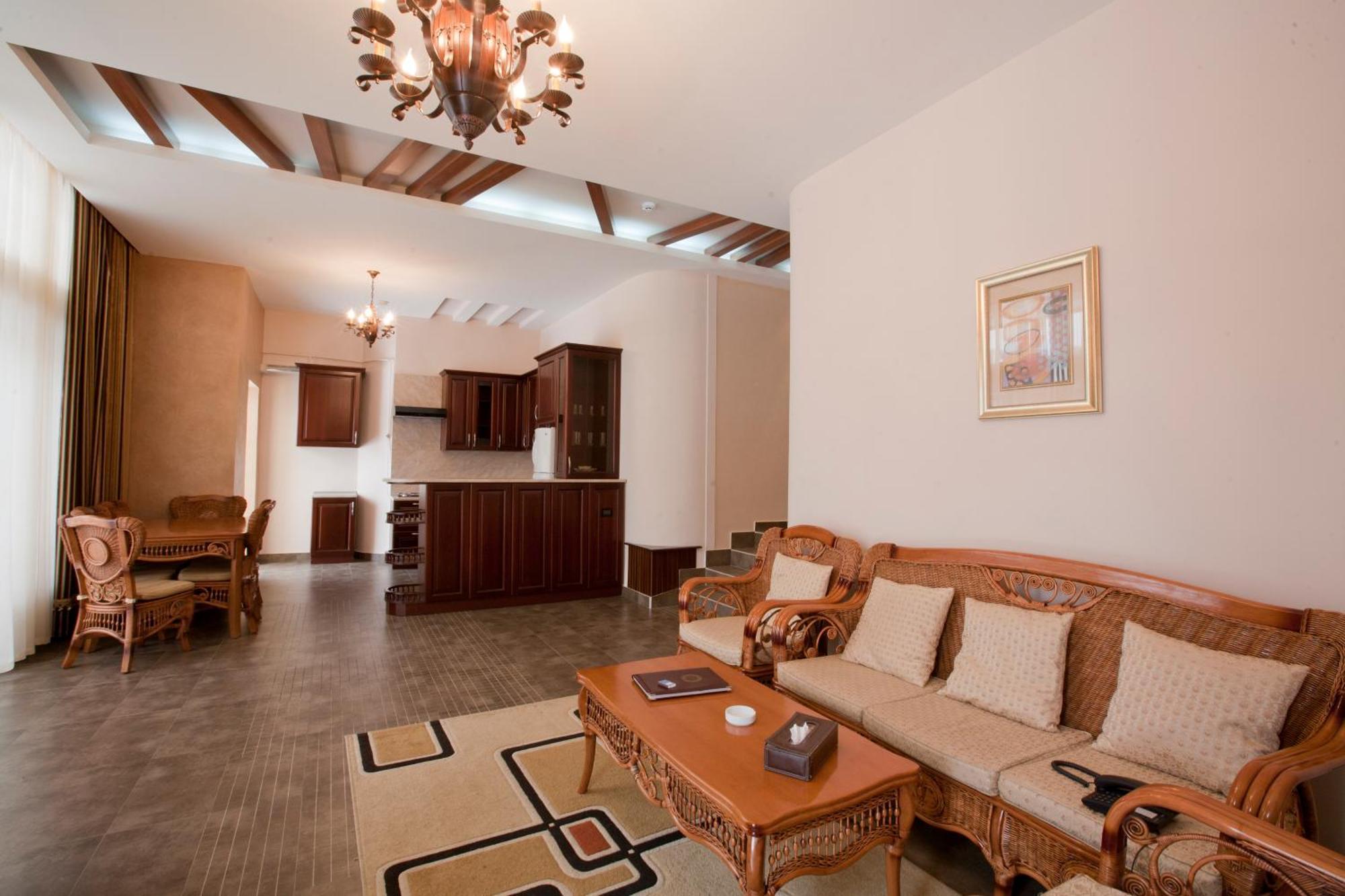 Hotel Dilijan Resort Exterior foto
